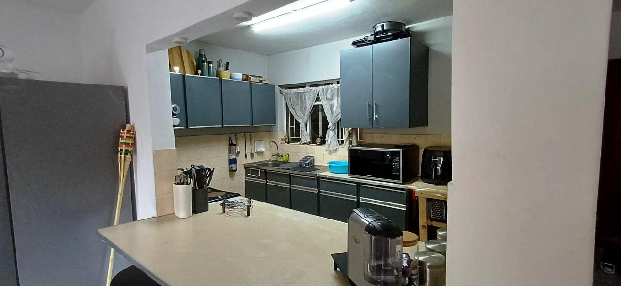 Large three bedroom for sale in Pta North area