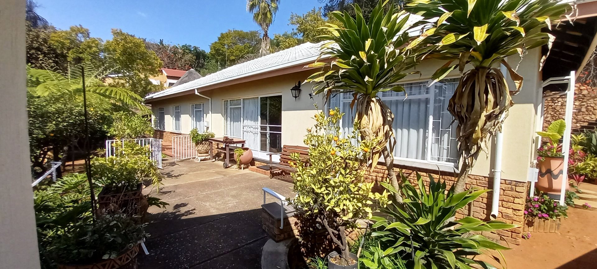 Four bedroom house for sale in Magalieskruin