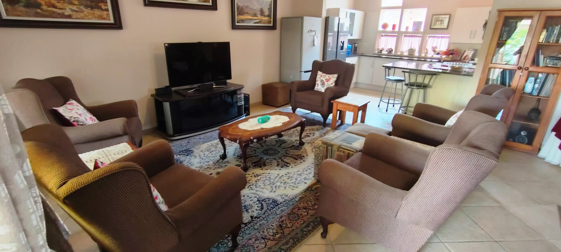 Three bedroom for sale in Clarina over fifty