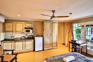 Lovely guest house for sale in Pretoria North
