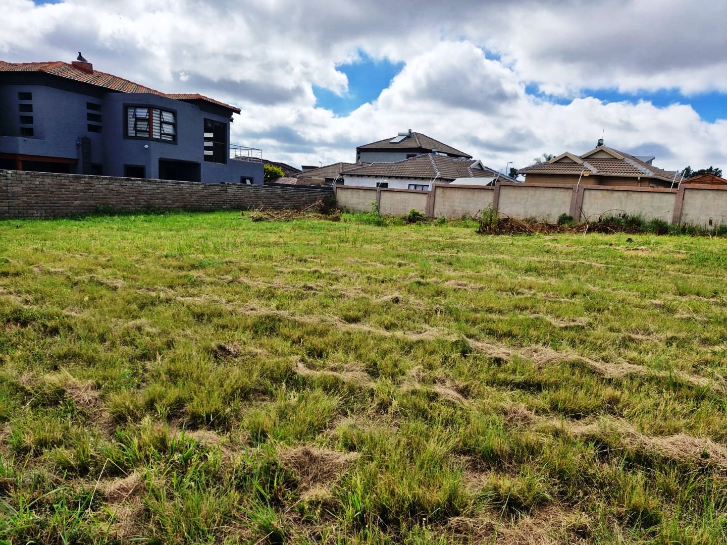 Stand for sale in Magaliesberg country estate