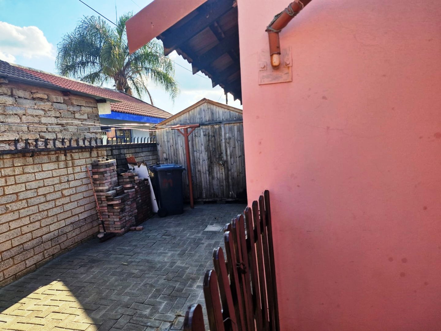 Neat two bedroom house for sale in Karenpark