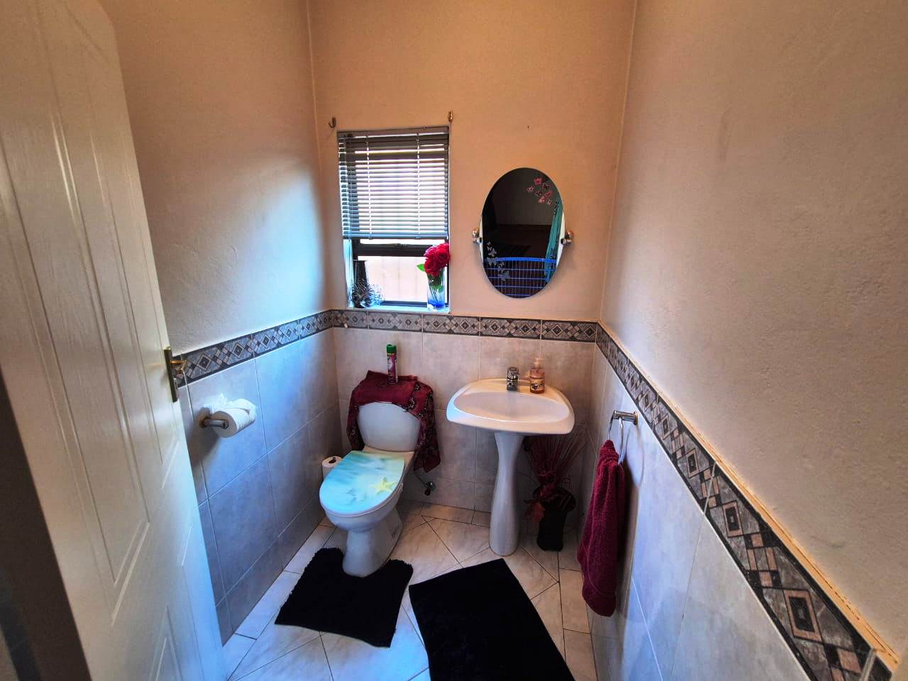 Huge three bedroom for sale in Montana Park