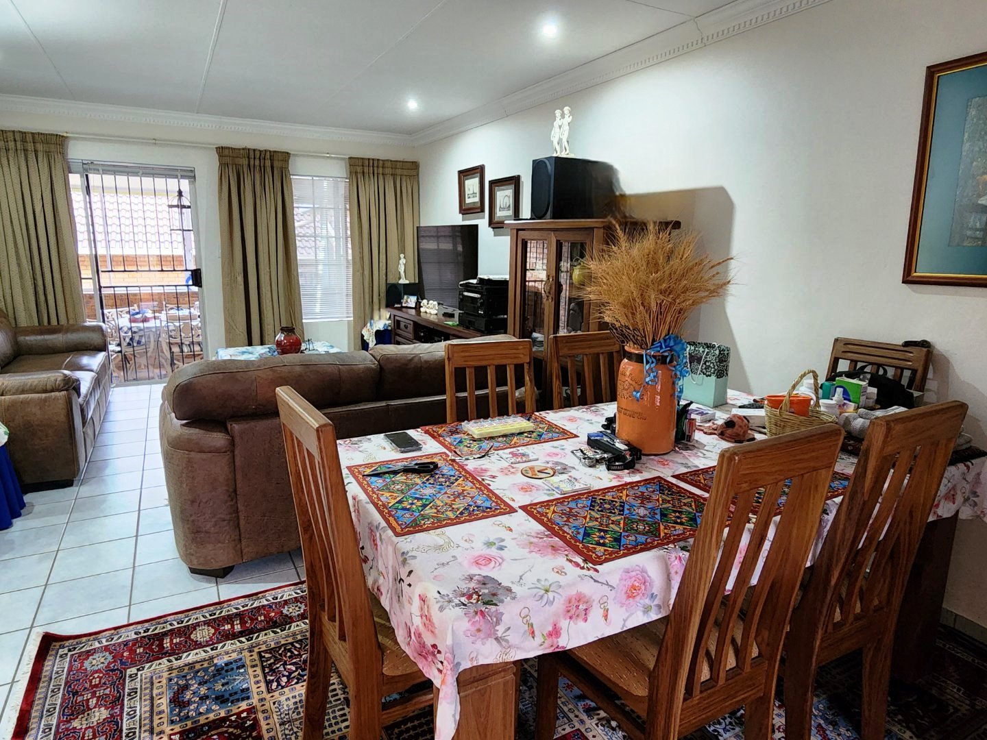 Perfect three bedroom for sale in Florauna