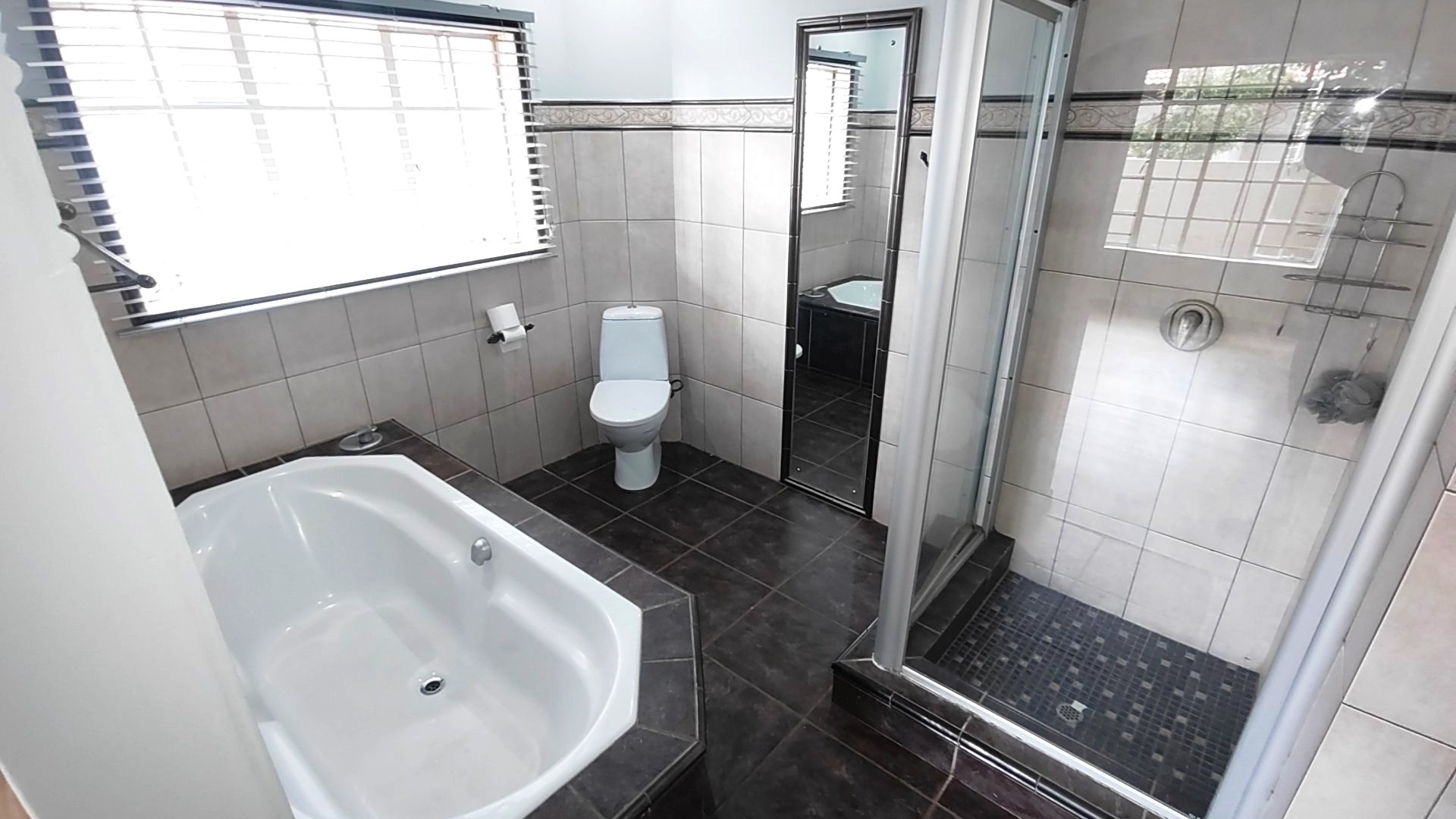 Beautiful three bedroom for sale in Montana