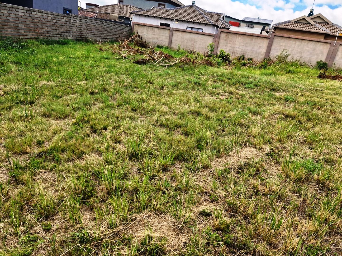 Stand for sale in Magaliesberg country estate