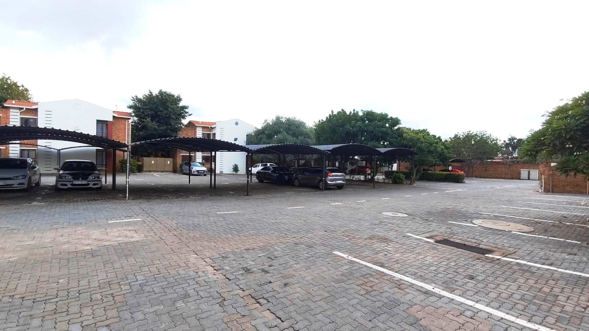 One bedroom for sale in Montana