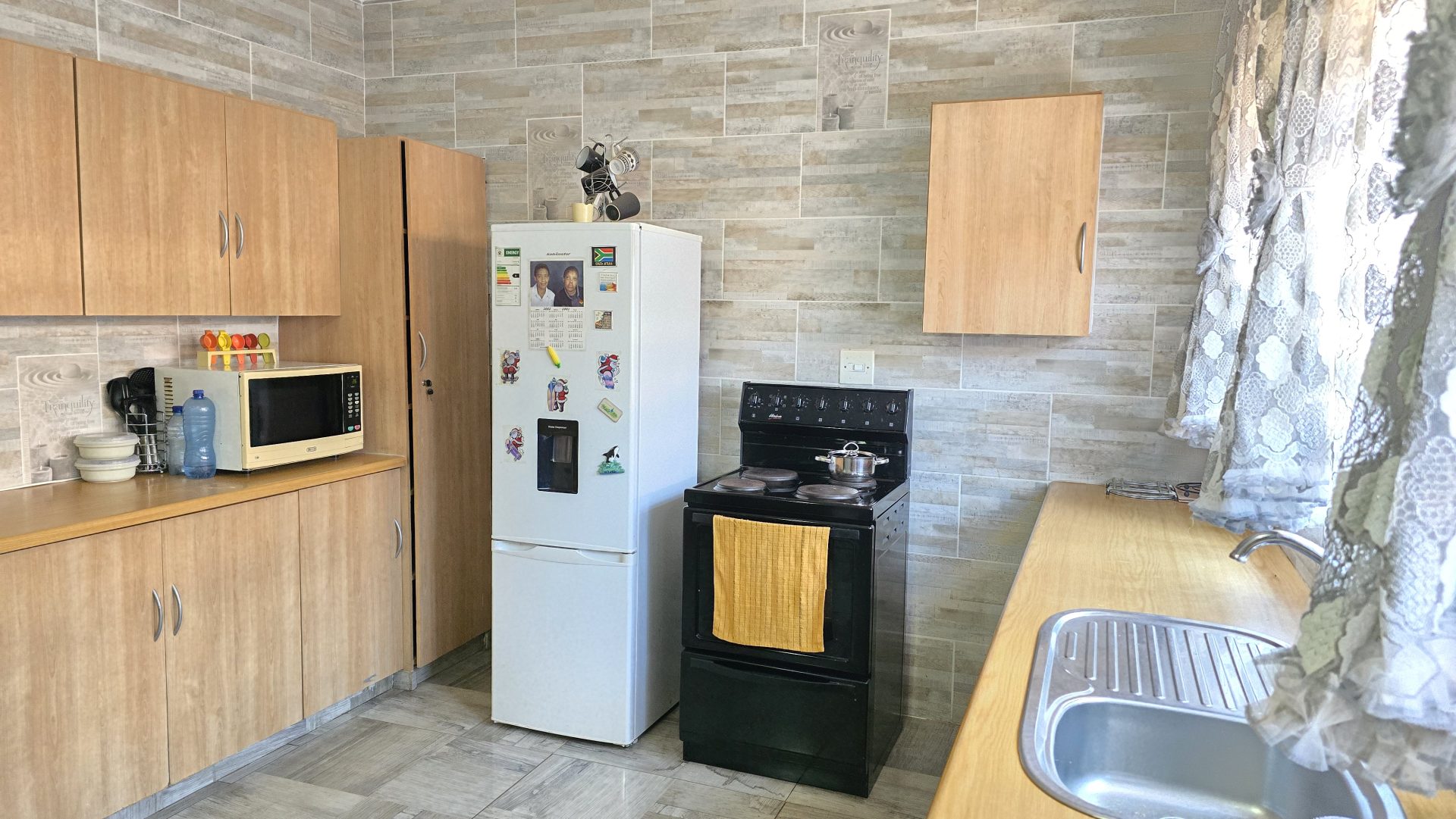 Three bedroom with pool for sale in Orchards