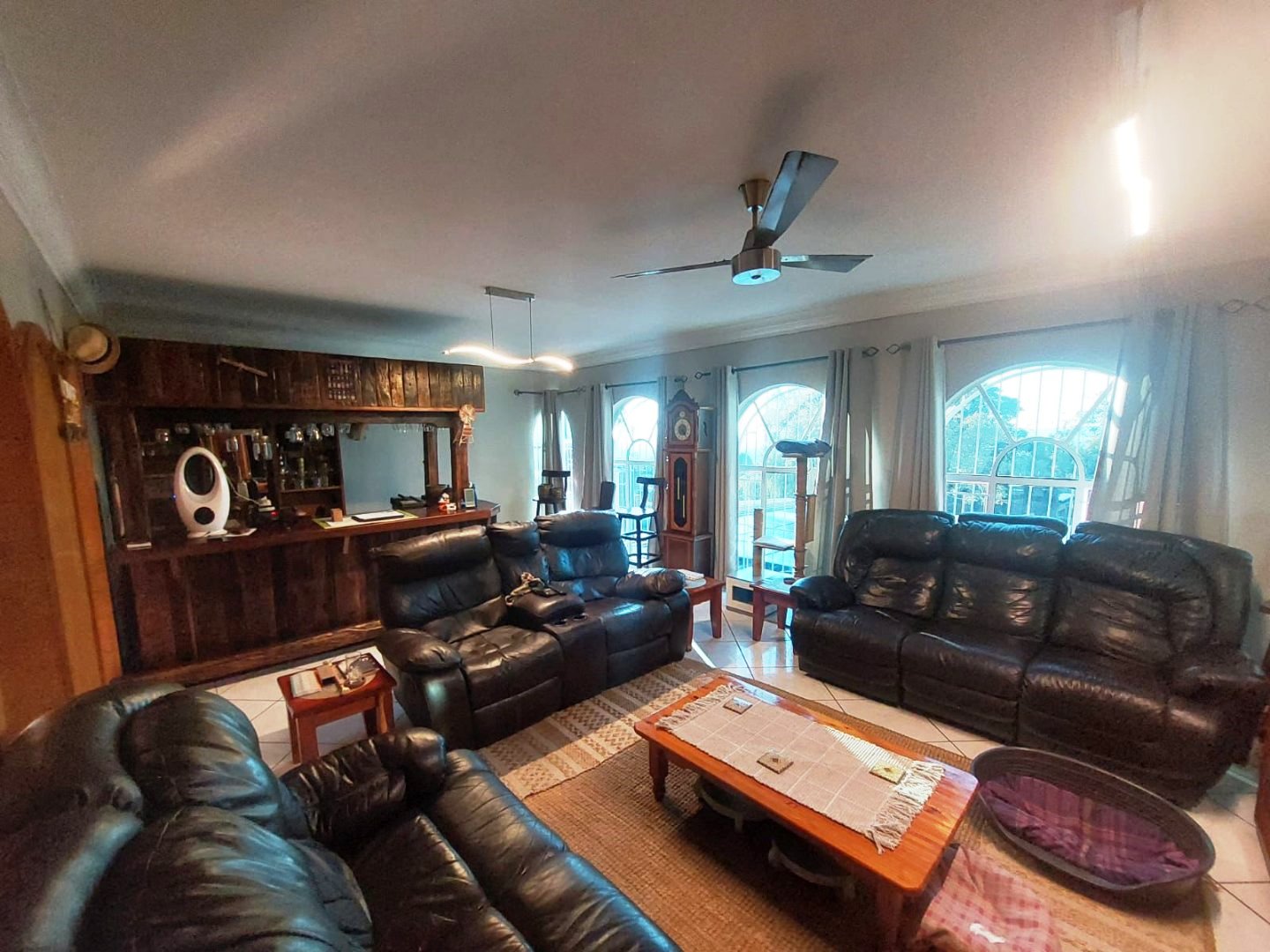 Four bedroom house for sale in Magalieskruin