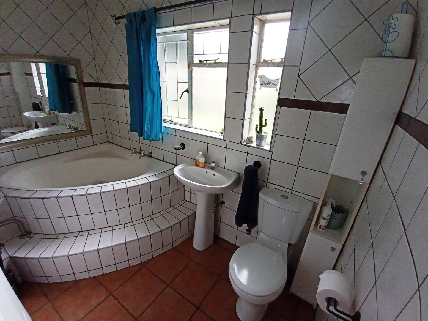 Four bedroom with flatlet for sale in Tileba