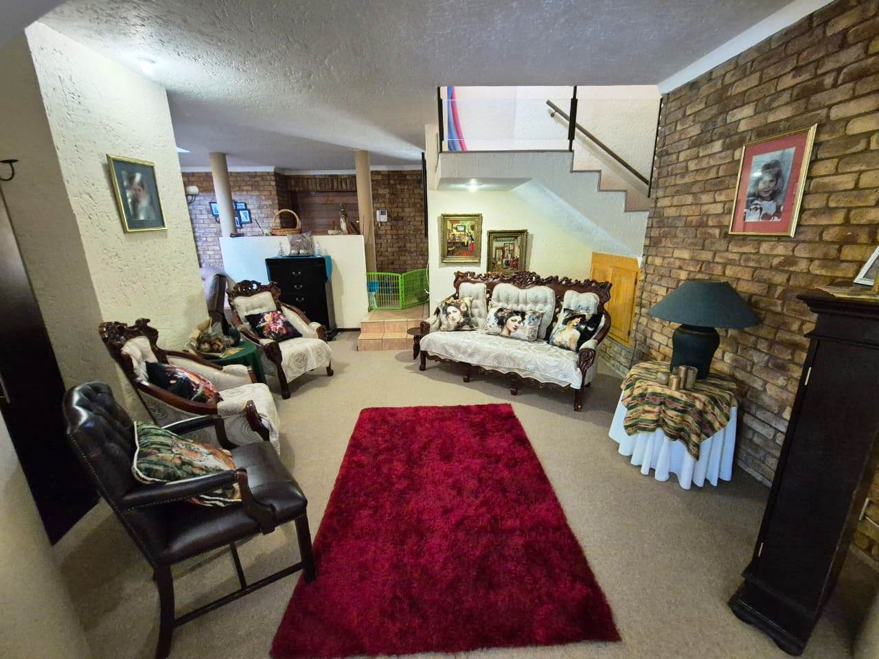 Huge three bedroom for sale in Montana Park