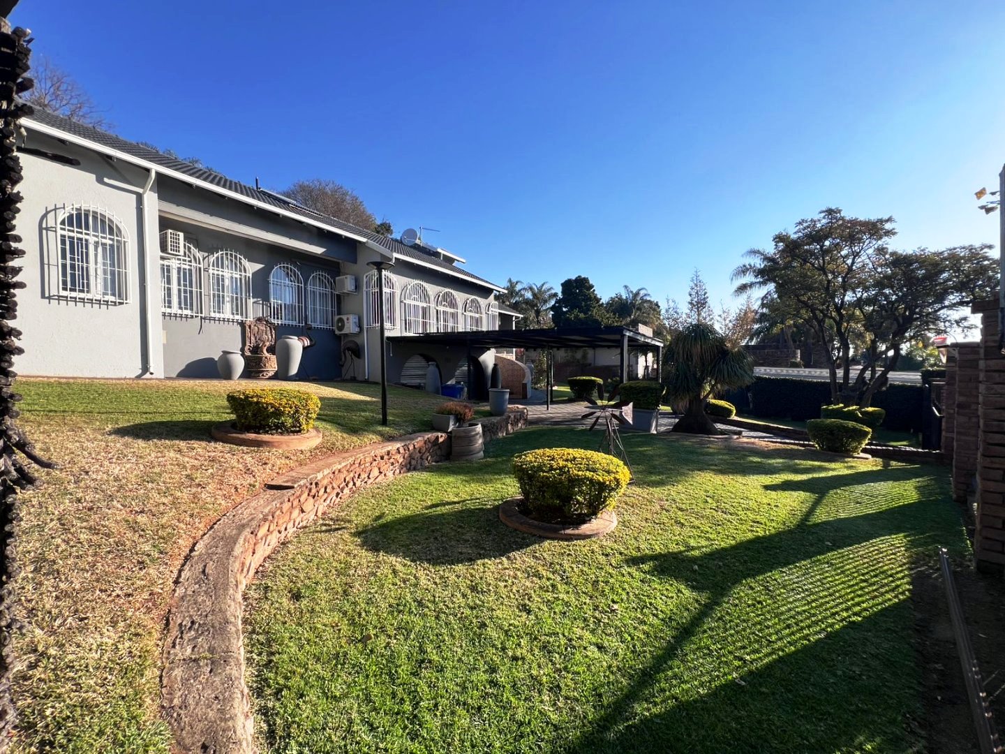 Four bedroom house for sale in Magalieskruin