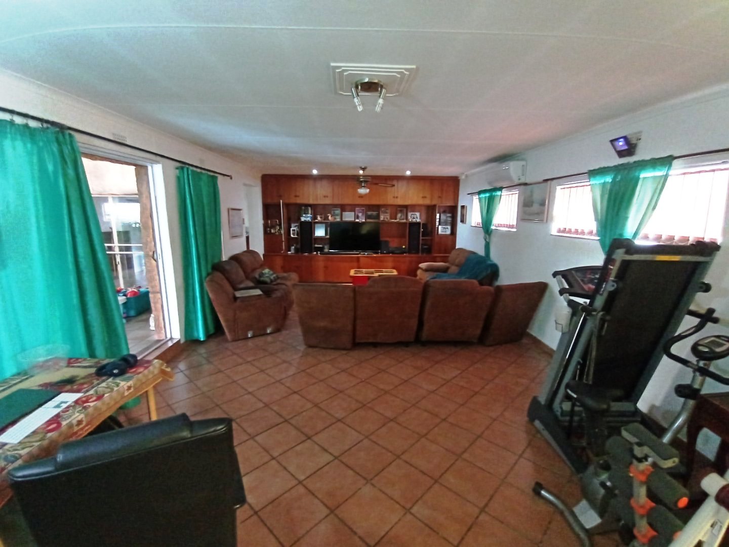 Four bedroom with flatlet for sale in Tileba