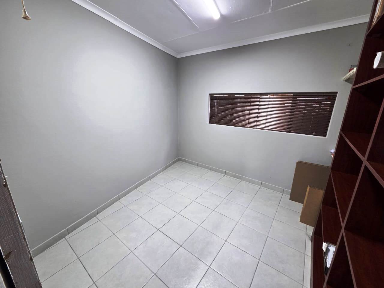 Office space, house for sale in Magalieskruin