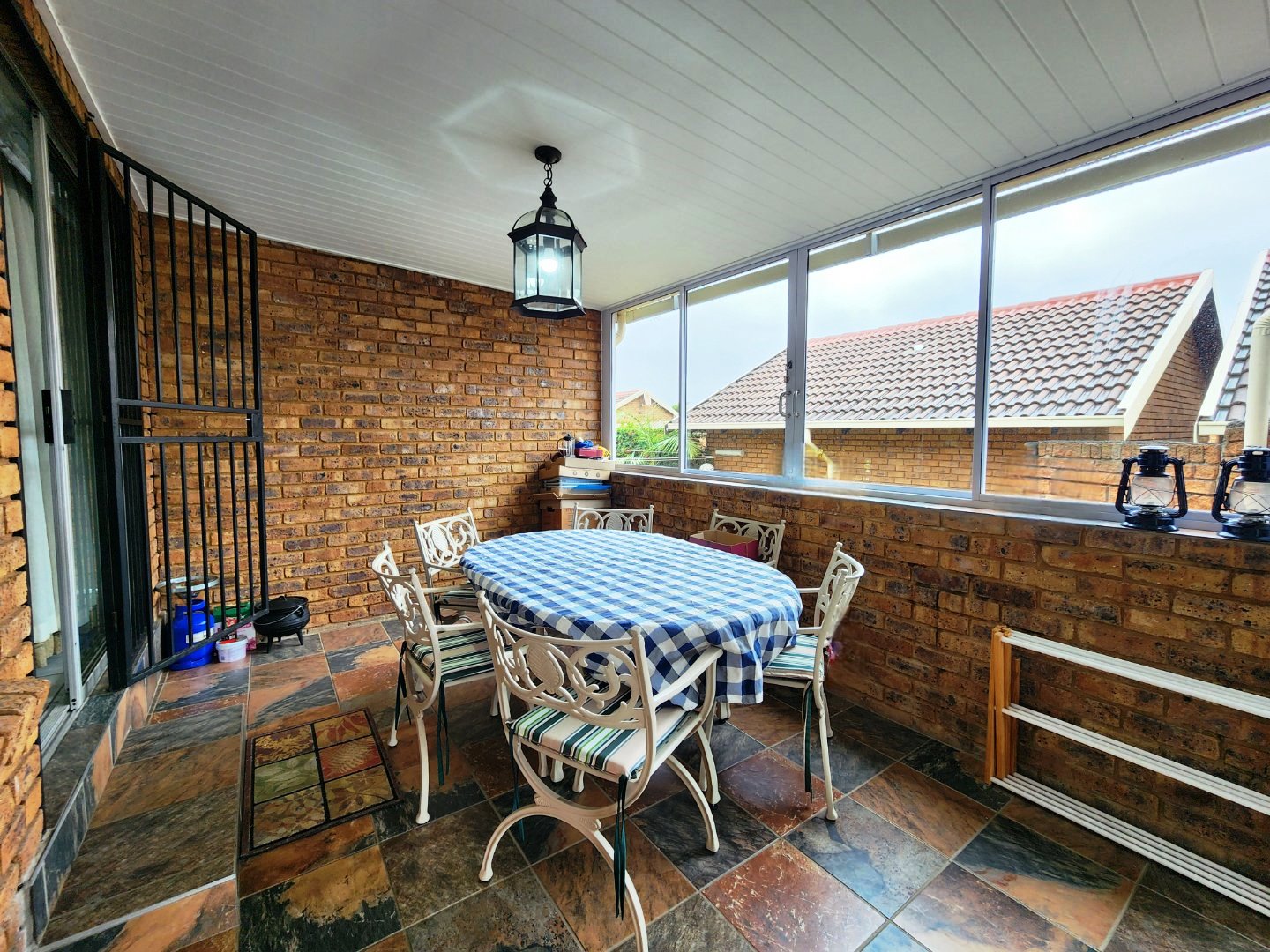 Perfect three bedroom for sale in Florauna