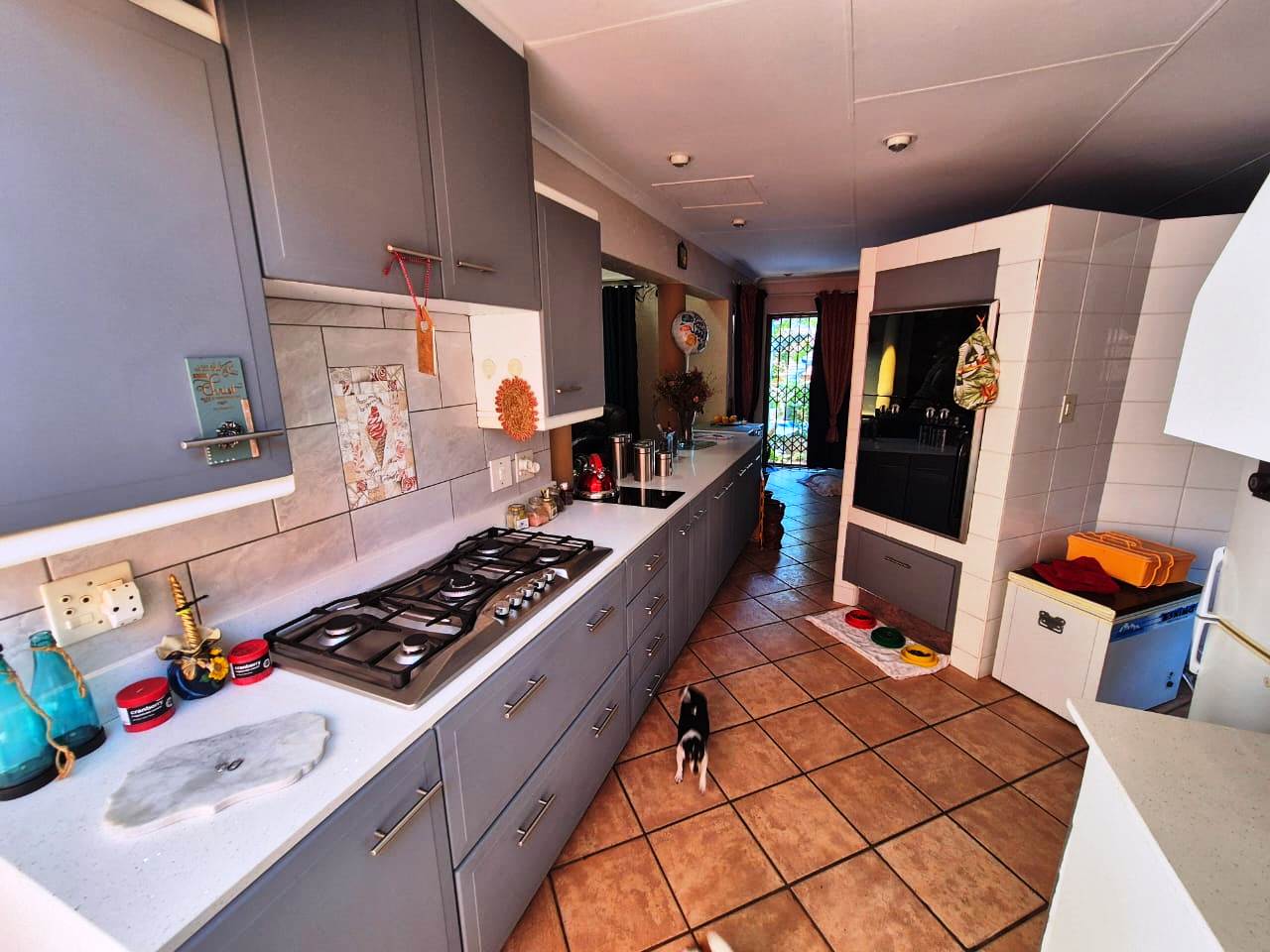 Huge three bedroom for sale in Montana Park