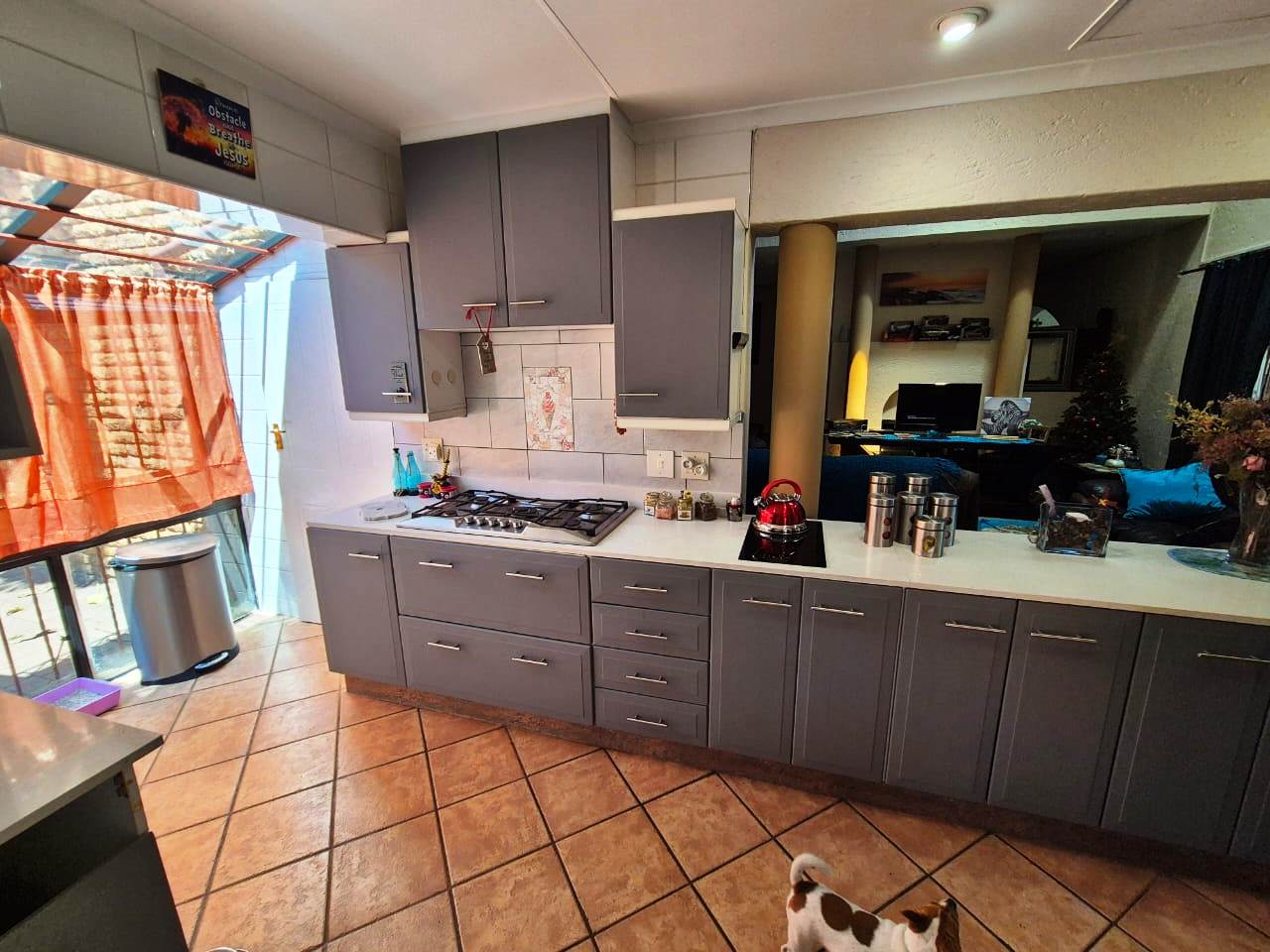 Huge three bedroom for sale in Montana Park