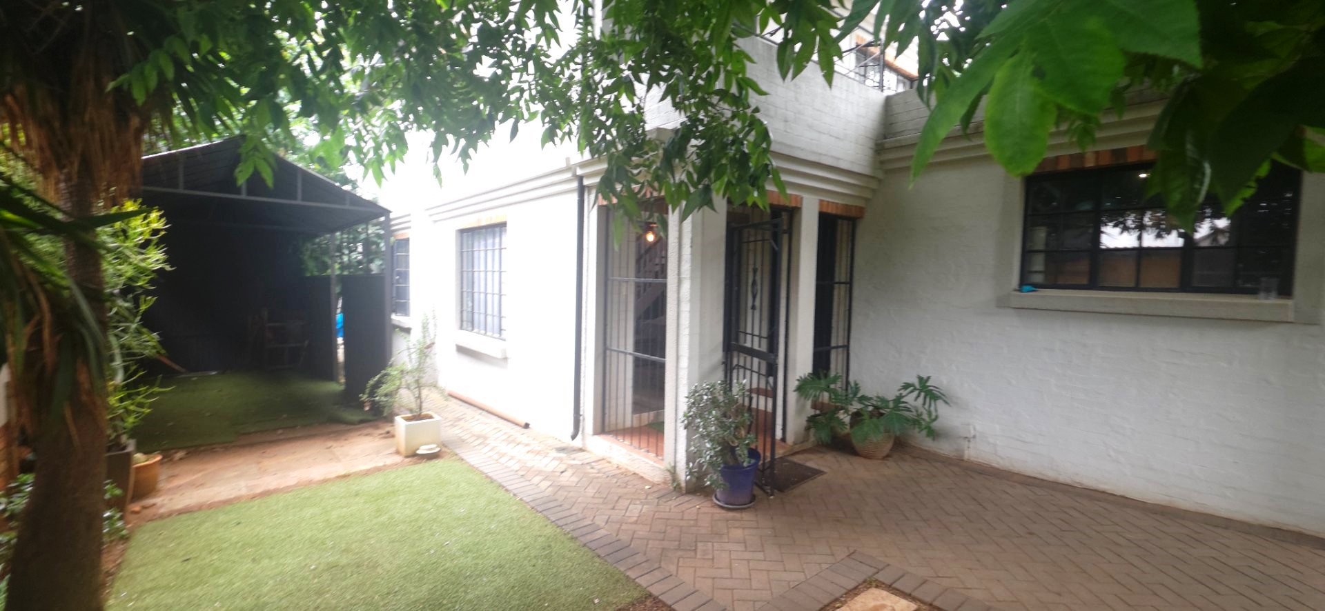 Three bedroom house for sale in Montana Park