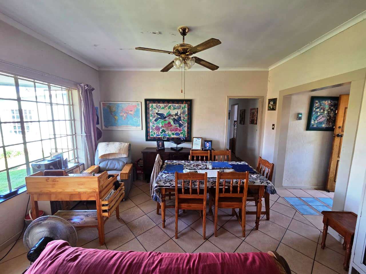 Seven bedroom house for sale in Sinoville