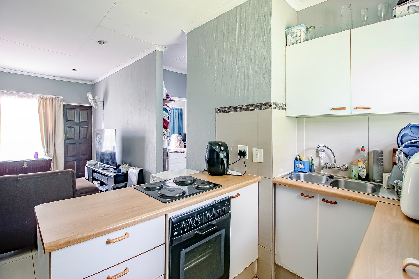 Two bedroom simplex for sale in Montana Park