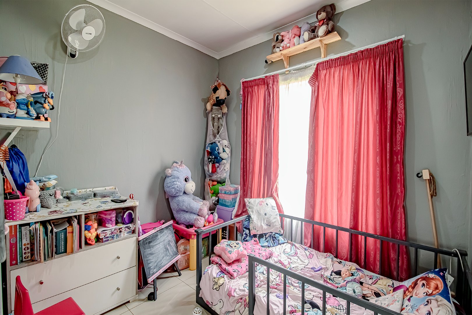 Two bedroom simplex for sale in Montana Park