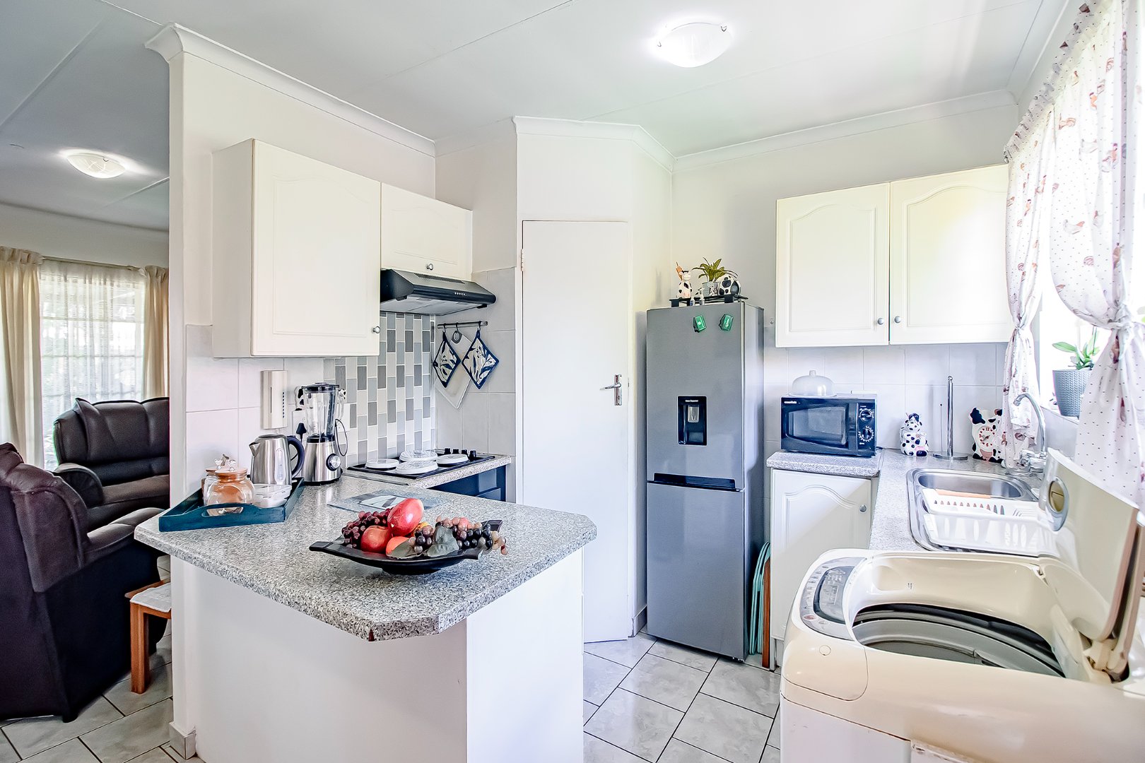 Three bedroom for sale in old Doornpoort