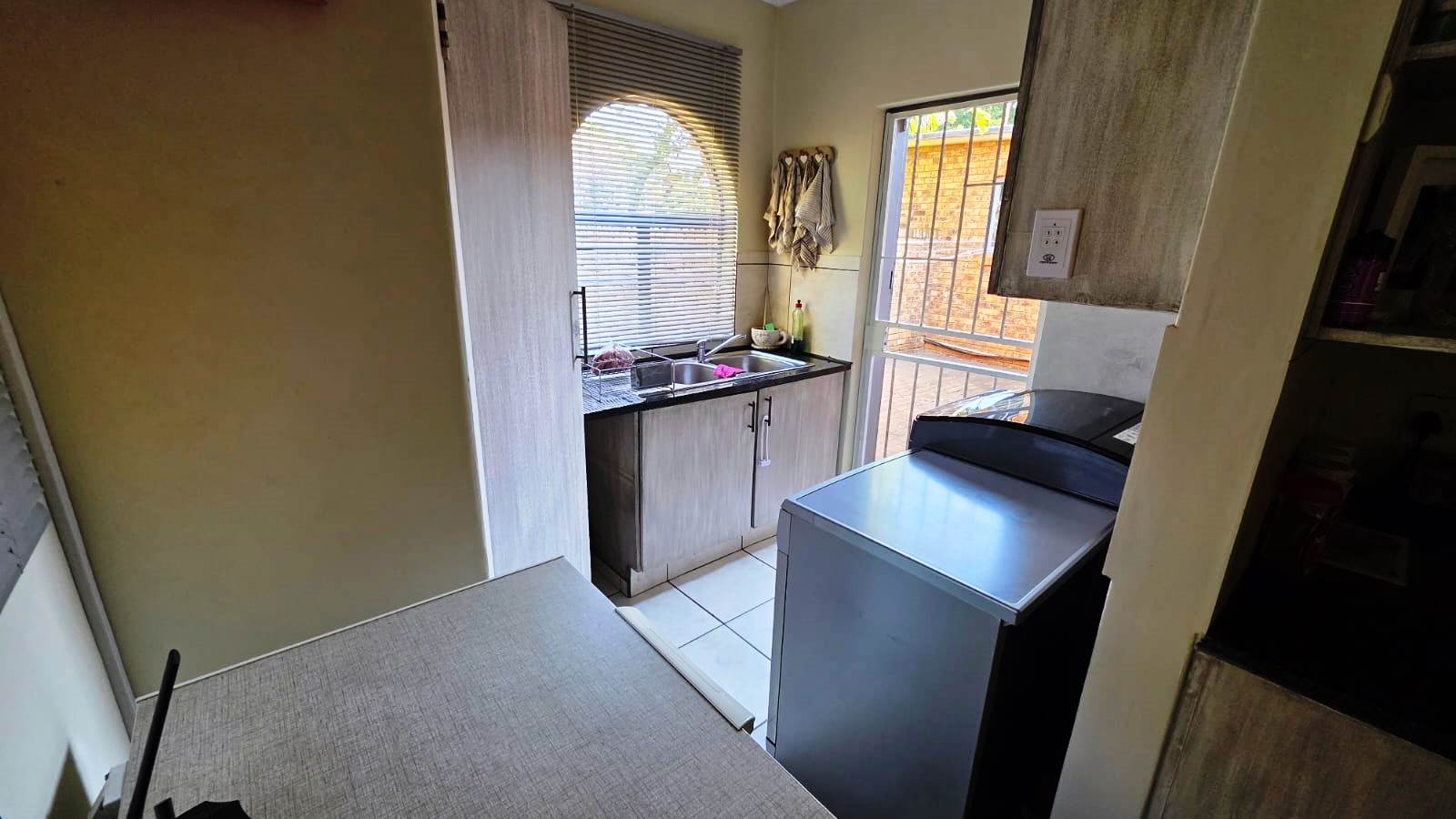 Three bedroom house for sale in old Doornpoort