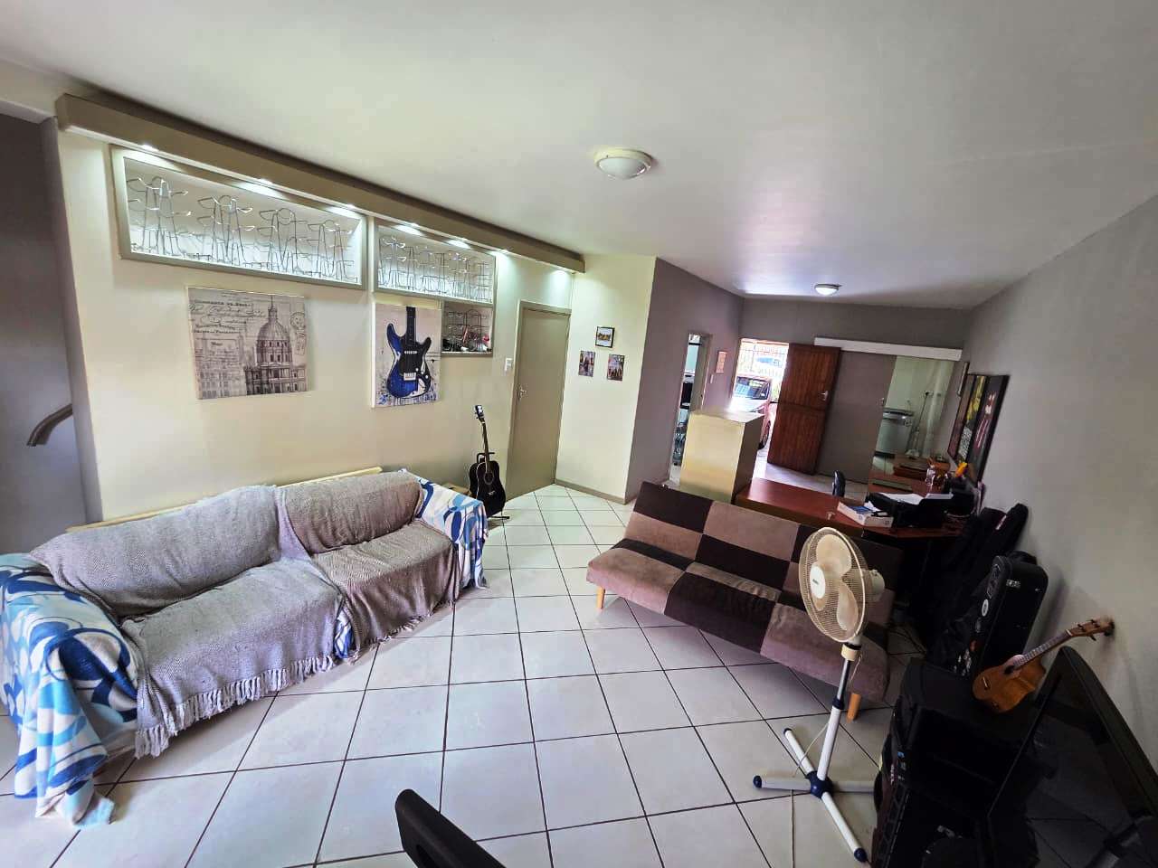 Spacious two bedroom for sale in Montana Tuine