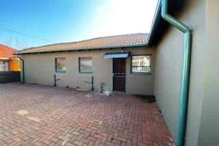 Three bedroom for sale in the Orchards