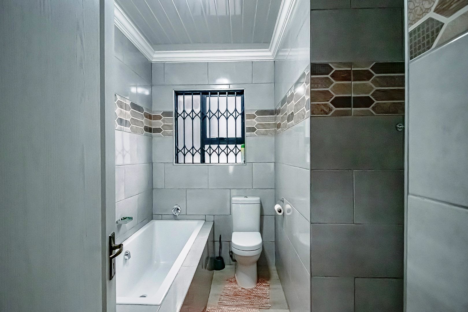 Modern three bedroom in Chantelle for sale