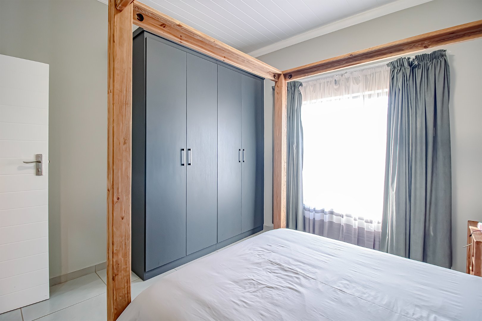 Stylish two bedroom simplex for sale in Annlin