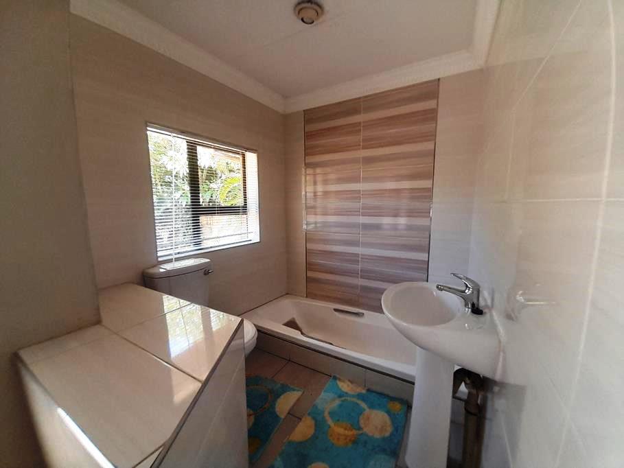 Three bedroom house for sale in Chantelle