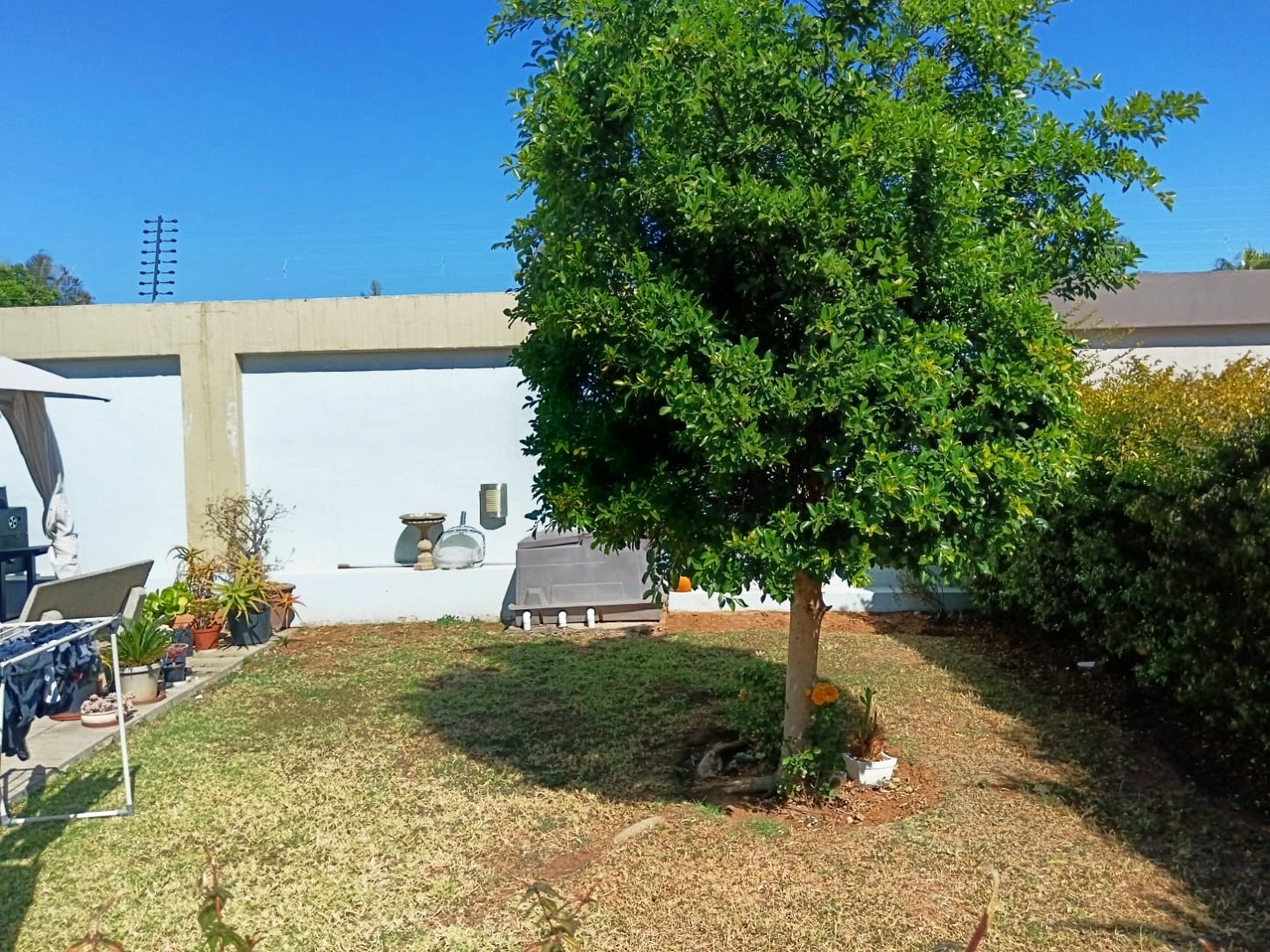 Three bedroom house for sale in Montana Park