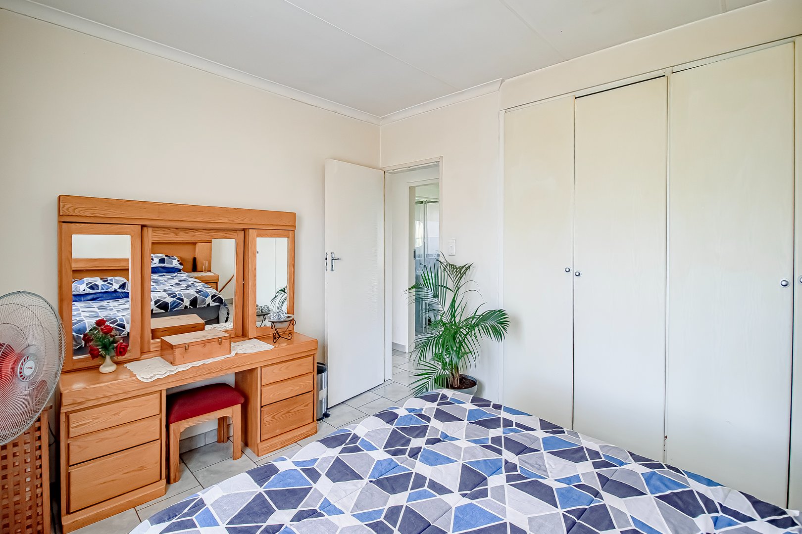 Three bedroom for sale in old Doornpoort