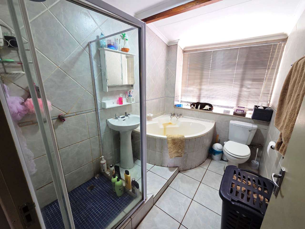 Spacious two bedroom for sale in Montana Tuine