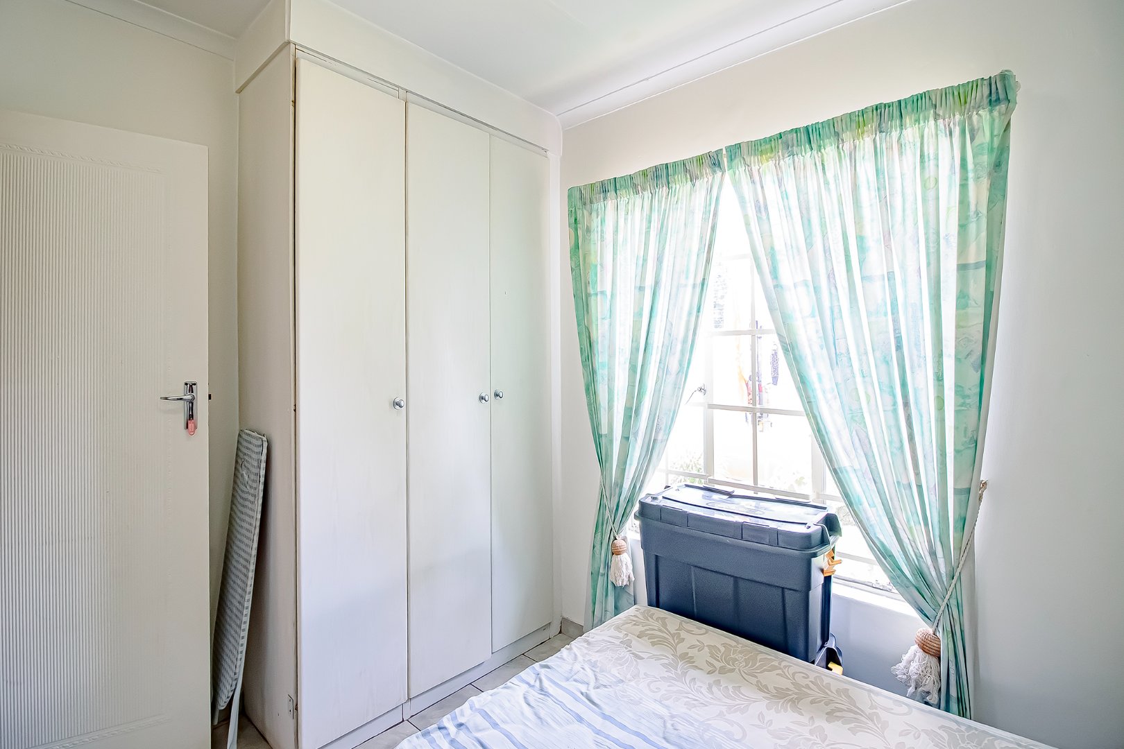 Three bedroom for sale in old Doornpoort