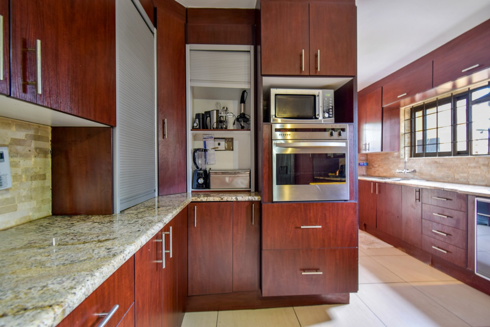 Modern five bedroom house for sale in Gezina