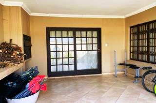 Three bedroom for sale in Theresapark