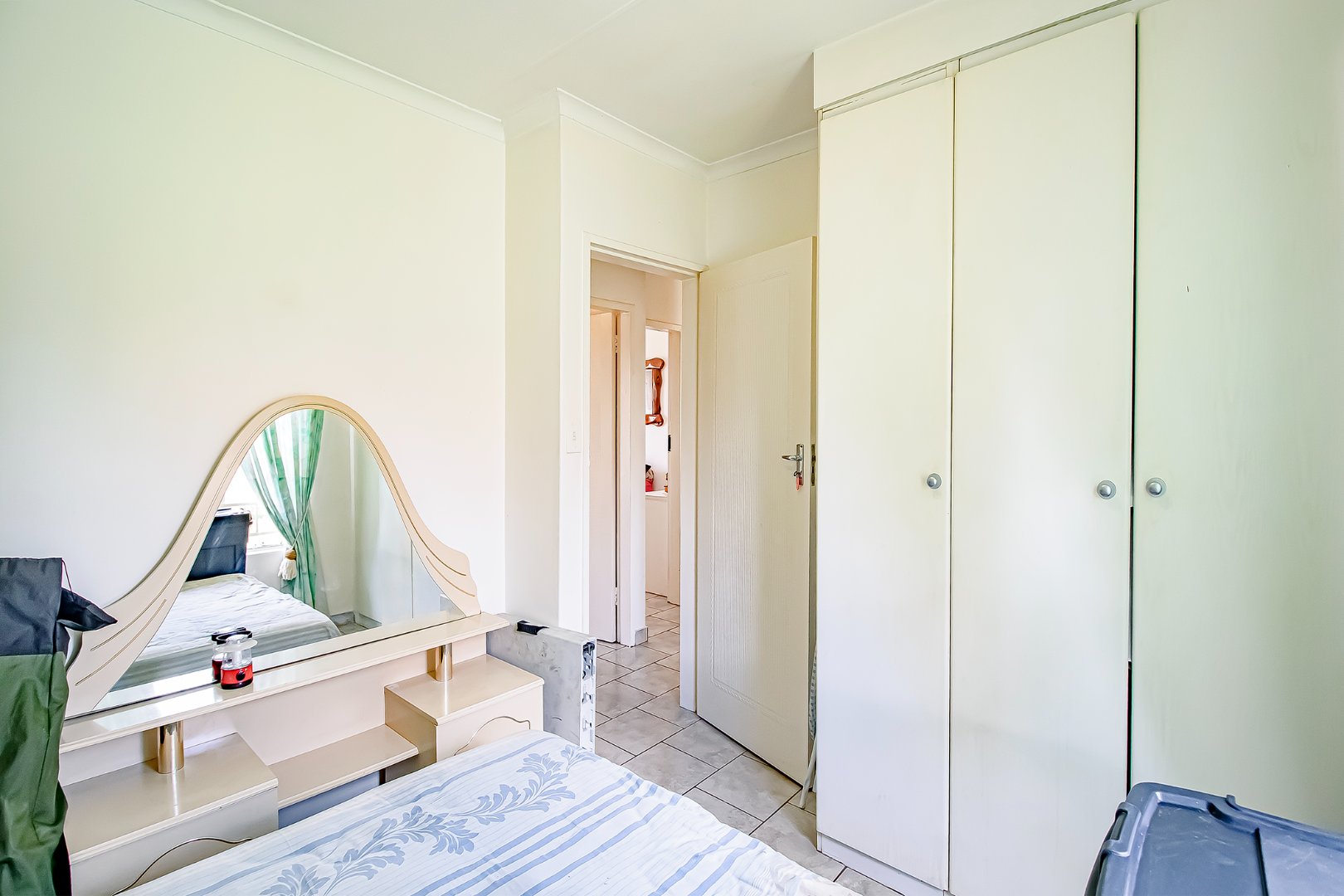 Three bedroom for sale in old Doornpoort