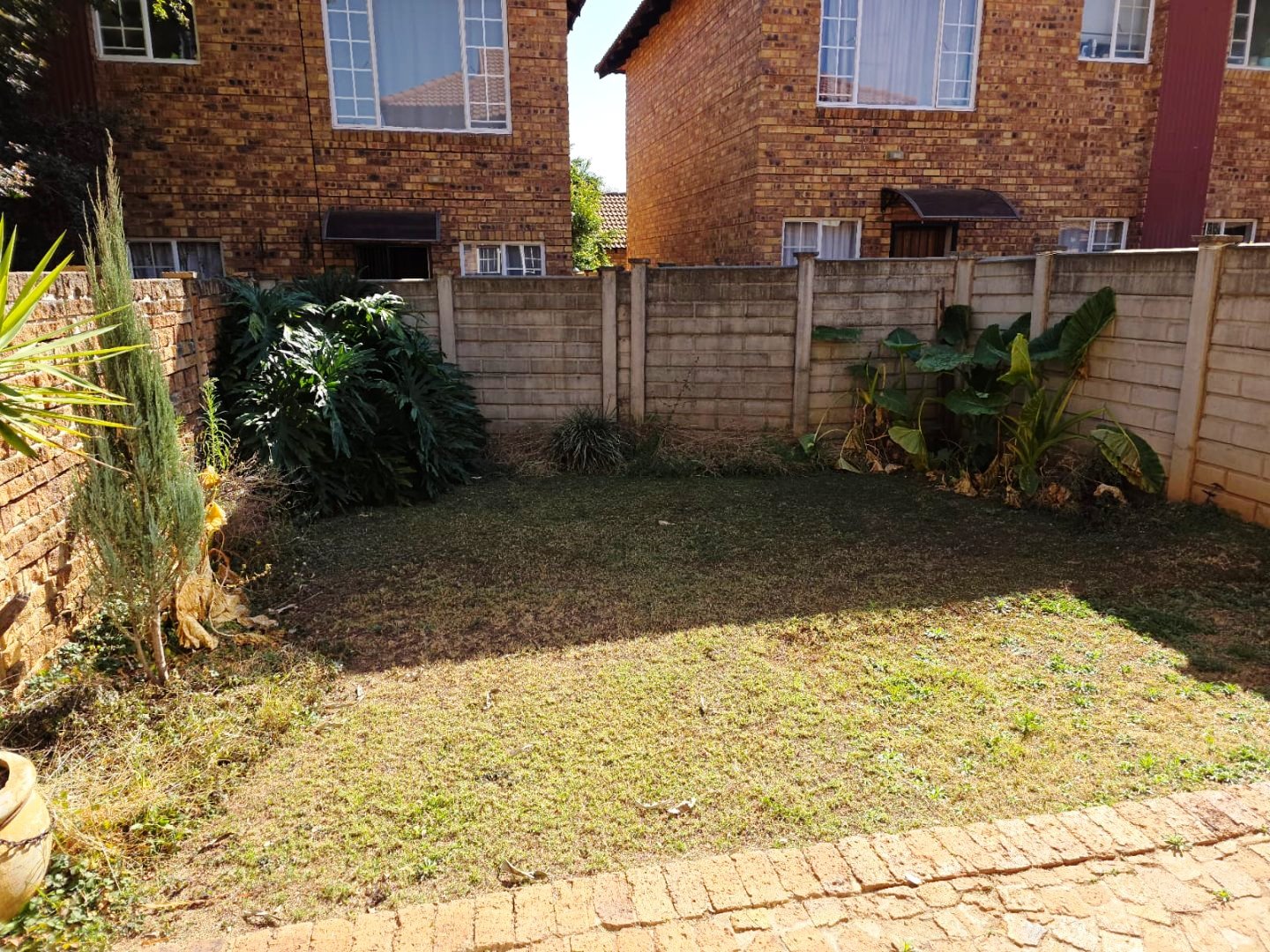 Large two bedroom duplex for sale in Annlin