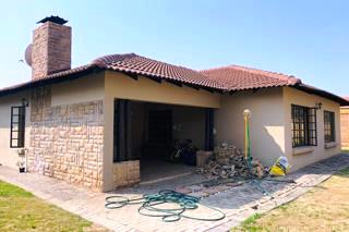 Three bedroom for sale in Theresapark