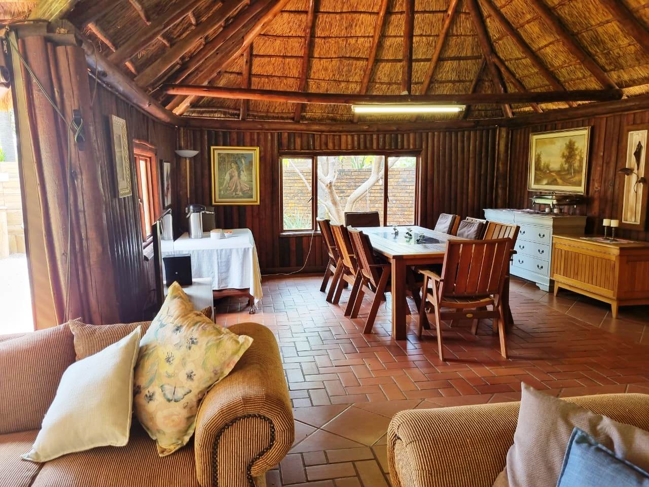 Three bedroom for sale in old Doornpoort