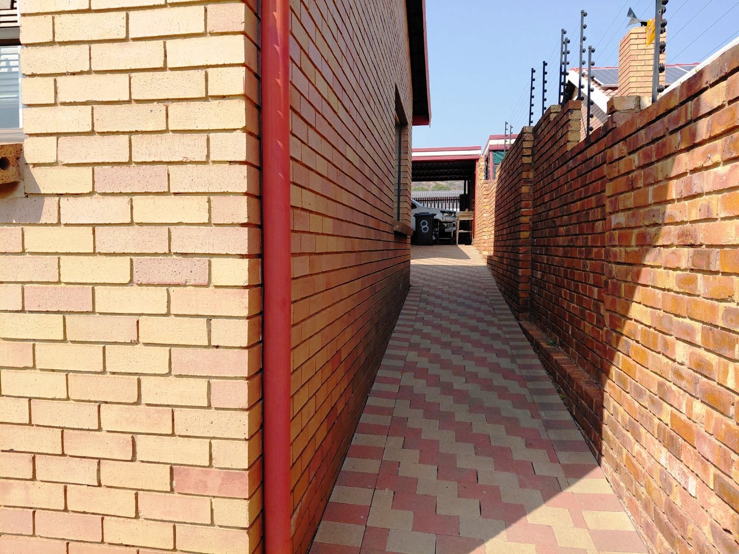 Huge three bedroom for sale in Montana Park