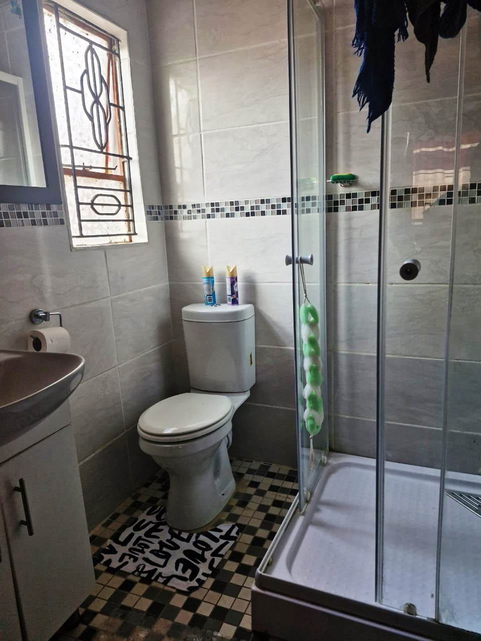 Three bedroom house for sale in Karen park