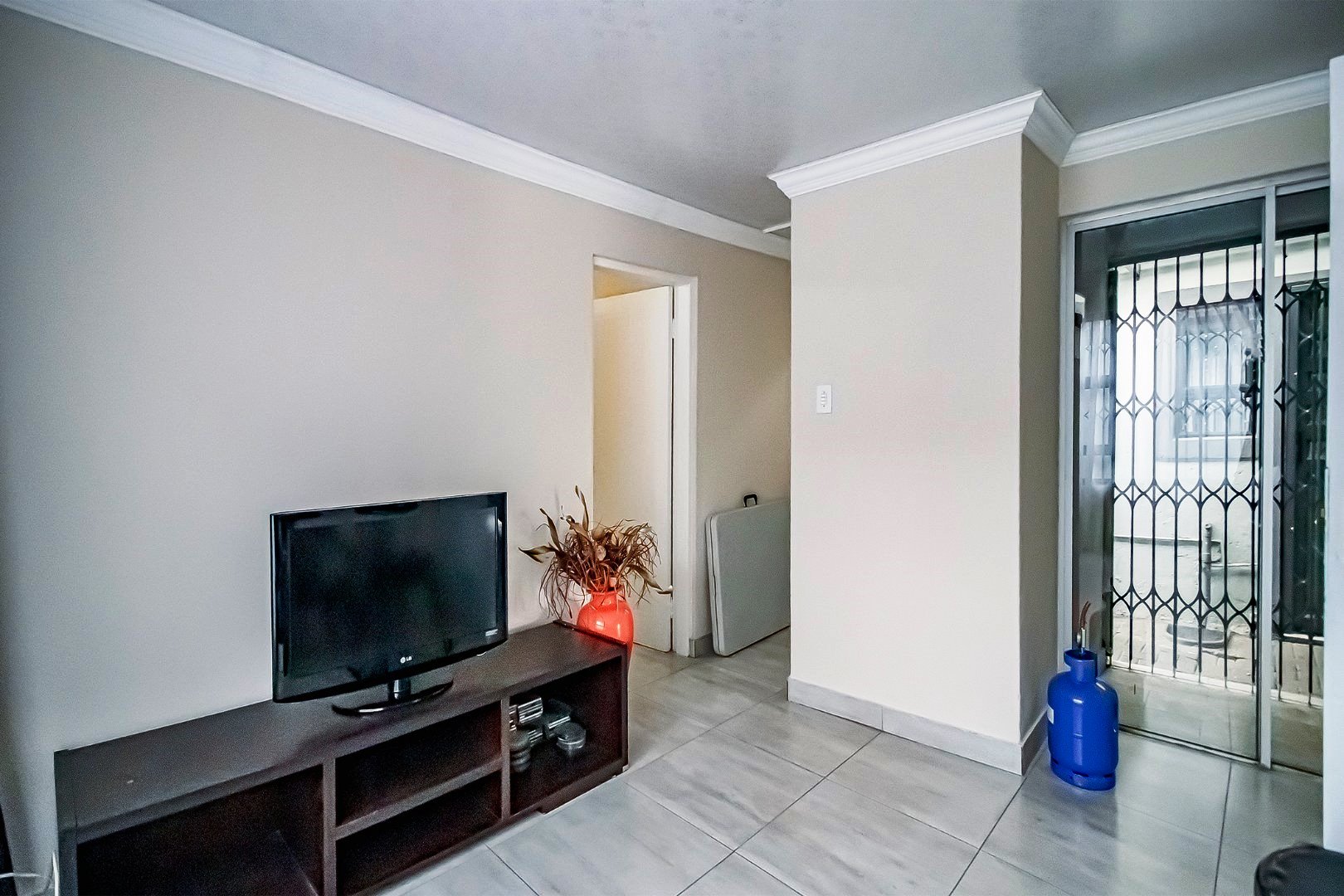 Modern three bedroom in Chantelle for sale