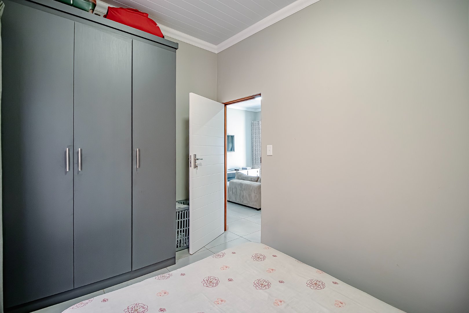 Stylish two bedroom simplex for sale in Annlin