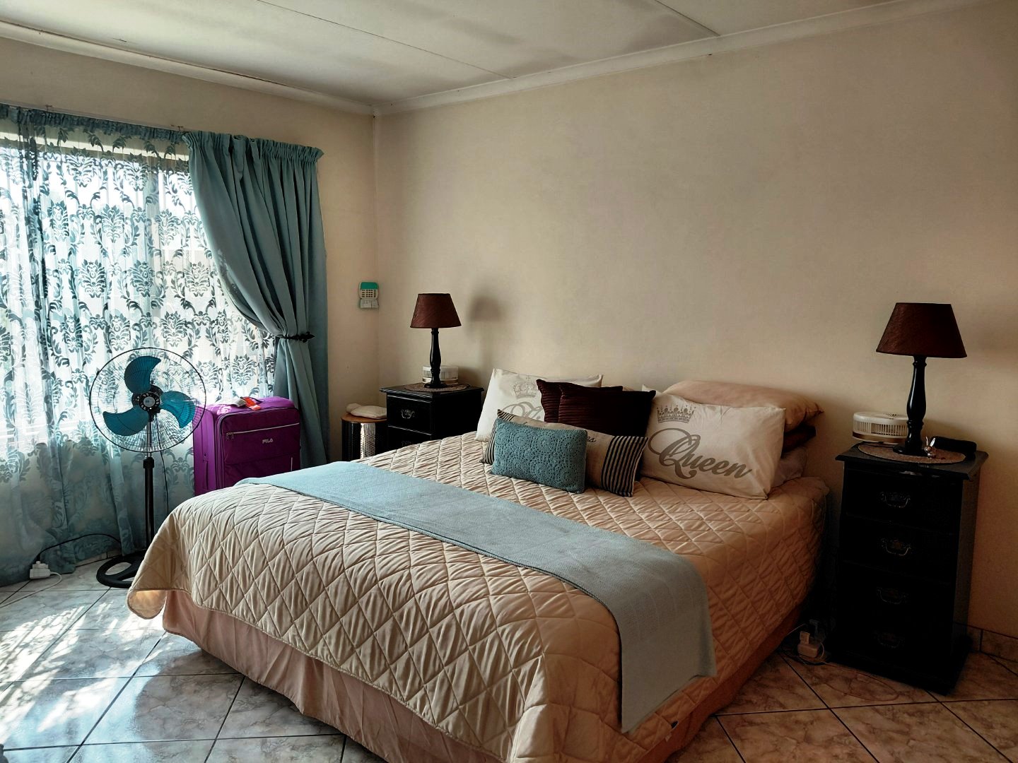 Huge three bedroom for sale in Montana Park