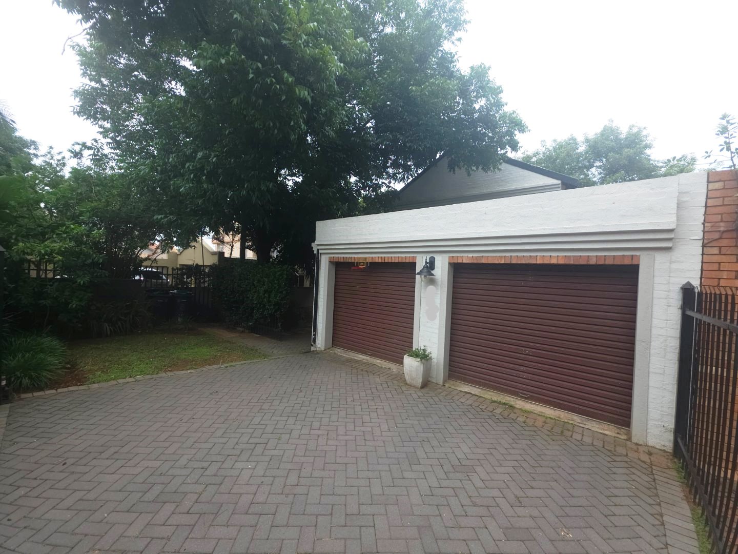 Three bedroom house for sale in Montana Park