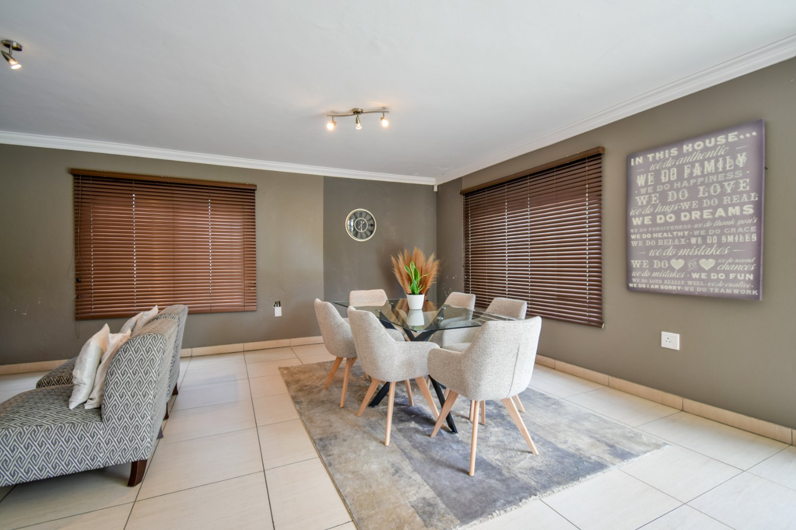 Modern five bedroom house for sale in Gezina