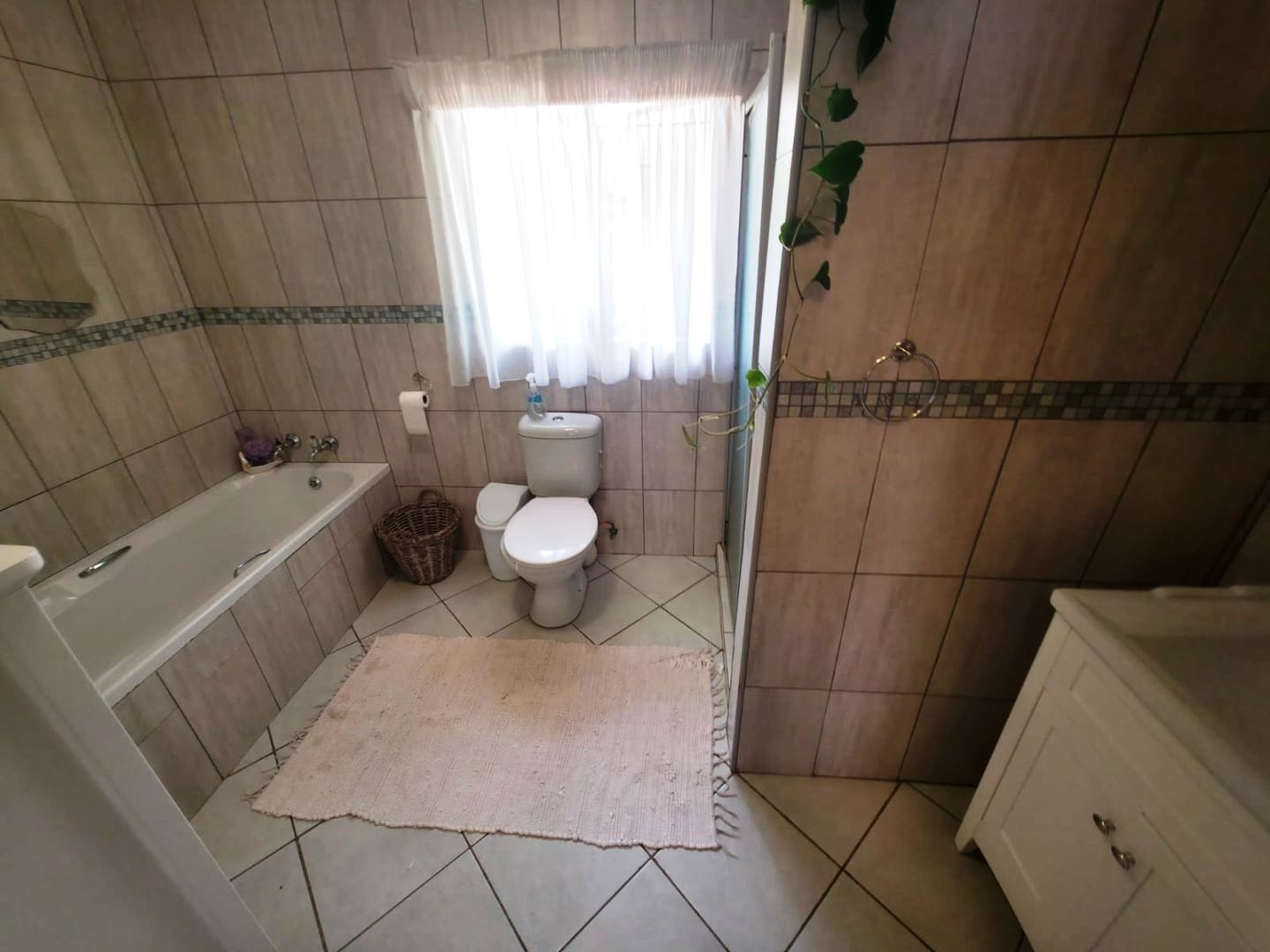 Three bedroom duet for sale in Annlin